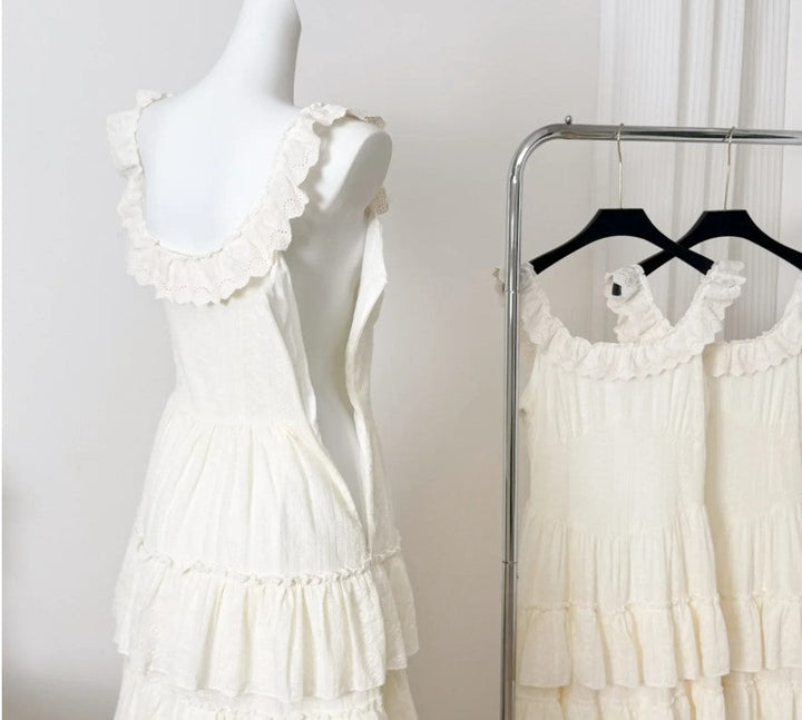 W&W Mode | Elegantes Ärmelloses Rüschentorte Kleid