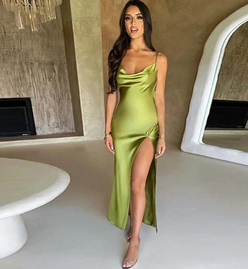 WW | Weißes Satin-Maxikleid mit Spaghettiträgern