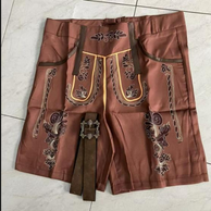 WW | Moderne und Einzigartige Bestickte Shorts mit Eleganten Details und Taschen