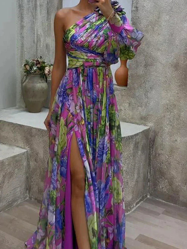 WW | Maxikleid mit sexy Seitenschlitz und einem Ärmel in lila Druck