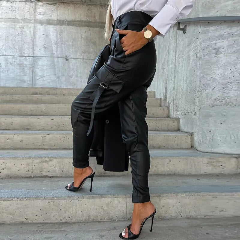WW | Moderne vegane Lederhose mit