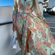 Maxikleid mit hohem Schlitz