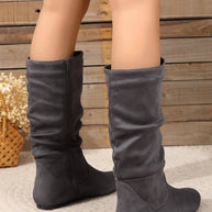 WW | Damen Stiefel Aus Wildleder Mit Seitlichem Reißverschluss, Wadenlang, Frühlingskollektion