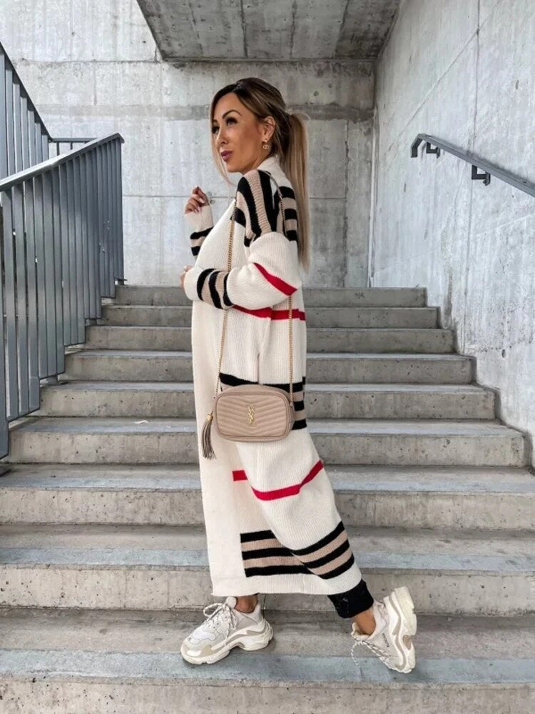 WW - Lange gestreifte Strickjacke