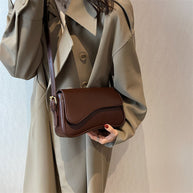 WW Vintage Leder Crossbody-Taschen | Kleine Umhängetasche | Stilvolle Armpit Handtaschen und Geldbörsen