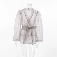 WW | Durchsichtige Organza-Bluse mit Bindegürtel