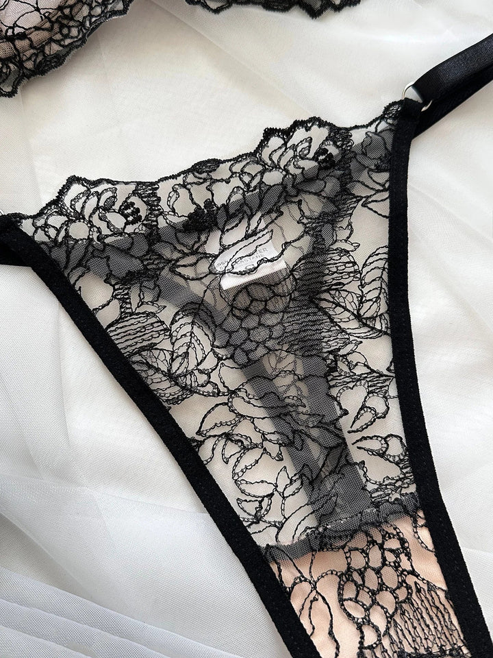 W&W Mode | Verlasse Nie Dein Zuhause Lingerie
