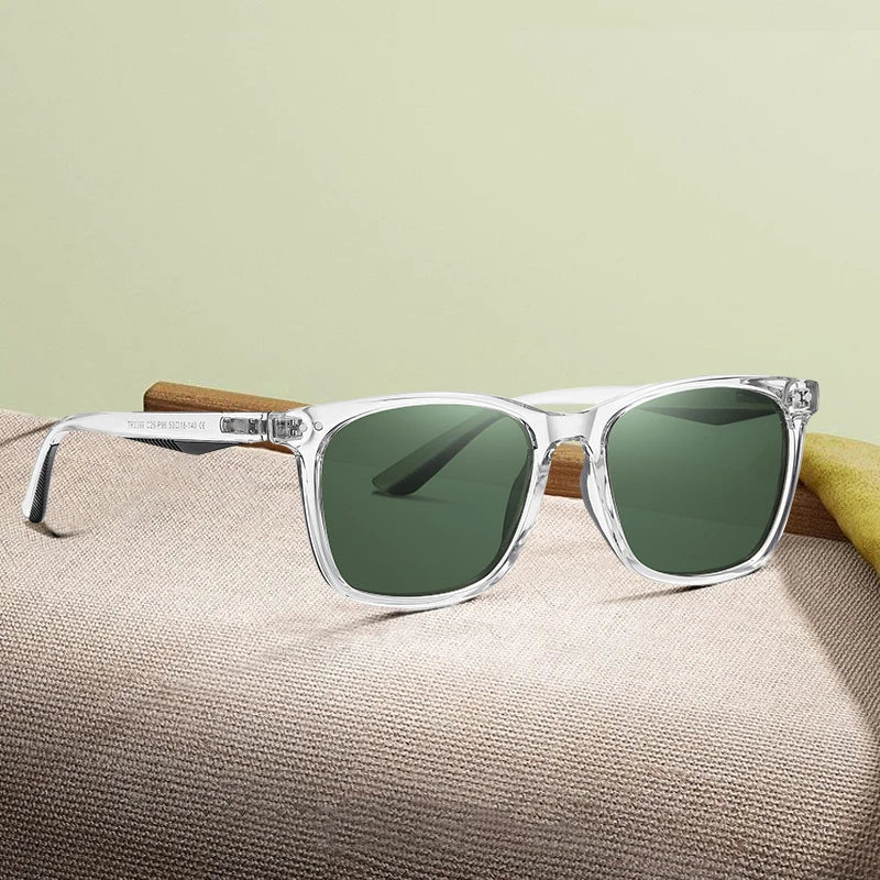 WW | Klassische Sonnenbrille mit transparentem Rahmen