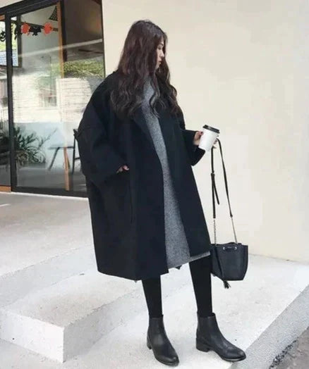 Eleganter Trenchcoat aus Wolle in Übergröße