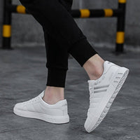 WW | Sportliche Sneakers