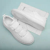 WW | Moderne Leder-Sneaker mit niedrigem Schaft