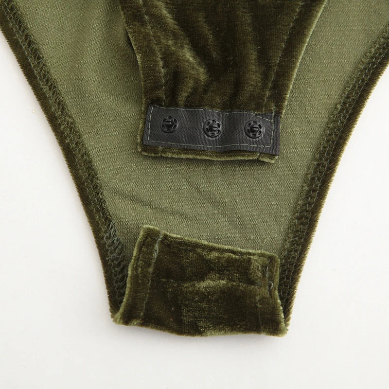 WW | Sexy Body aus bordeauxrotem, trägerlosem Samt