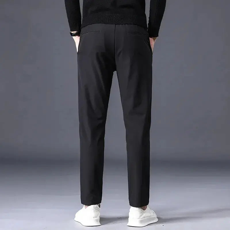 WW | Figurbetonte Slim Fit Hosen Für Herren