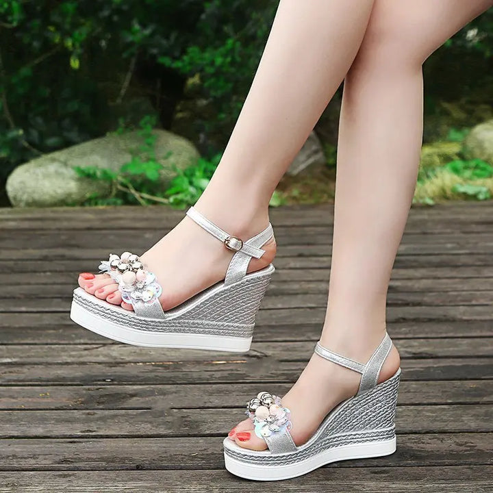 W&W Mode | Better Off That Way Wedges Sandalen