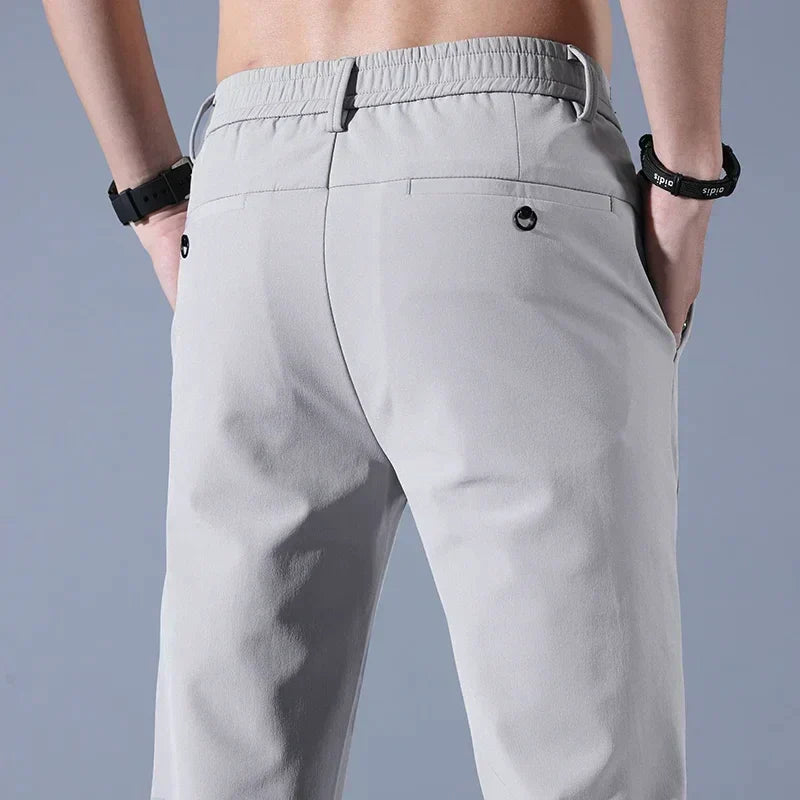 WW | Herren Slim Fit Performance Golfhosen