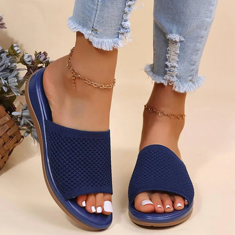 W&W Mode - Flache Sandalen für drinnen und draußen
