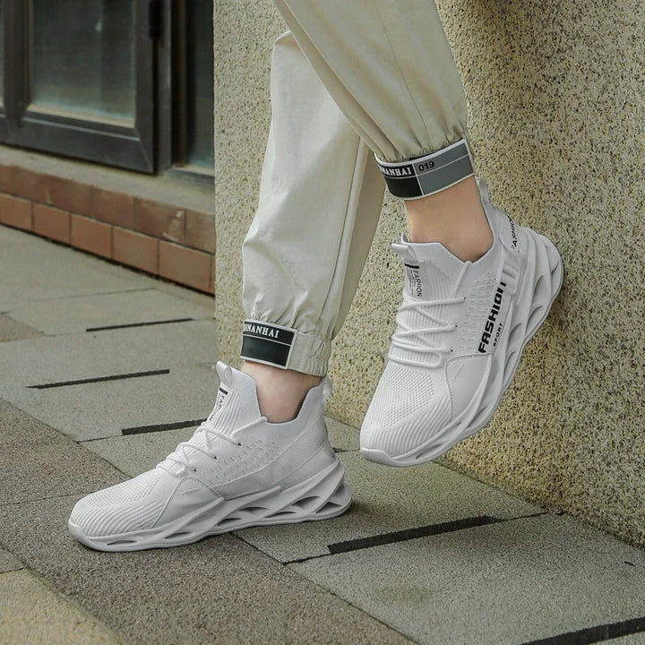 W&W Mode | Trendige Sportschuhe mit auffälligem Farbkontrast
