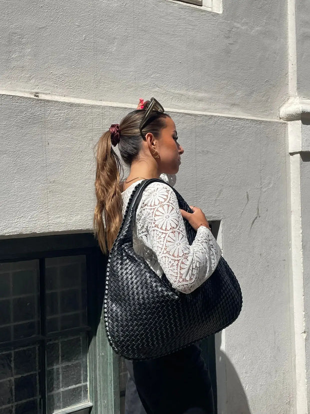 WW - Vintage Umhängetasche damen | Geflochtene Handtasche mit Reißverschluss im Sale