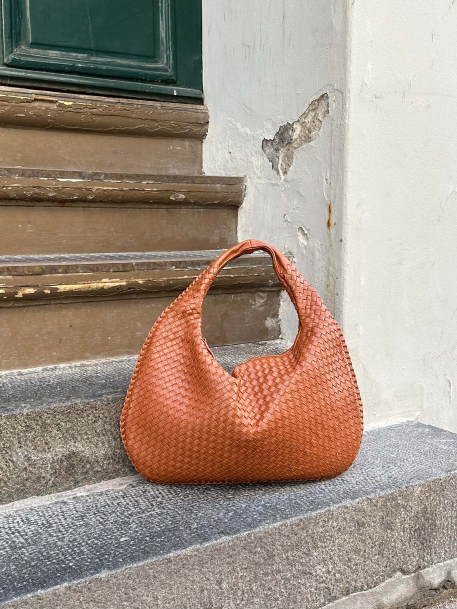 WW - Vintage Umhängetasche damen | Geflochtene Handtasche mit Reißverschluss im Sale