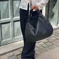 WW - Vintage Umhängetasche damen | Geflochtene Handtasche mit Reißverschluss im Sale