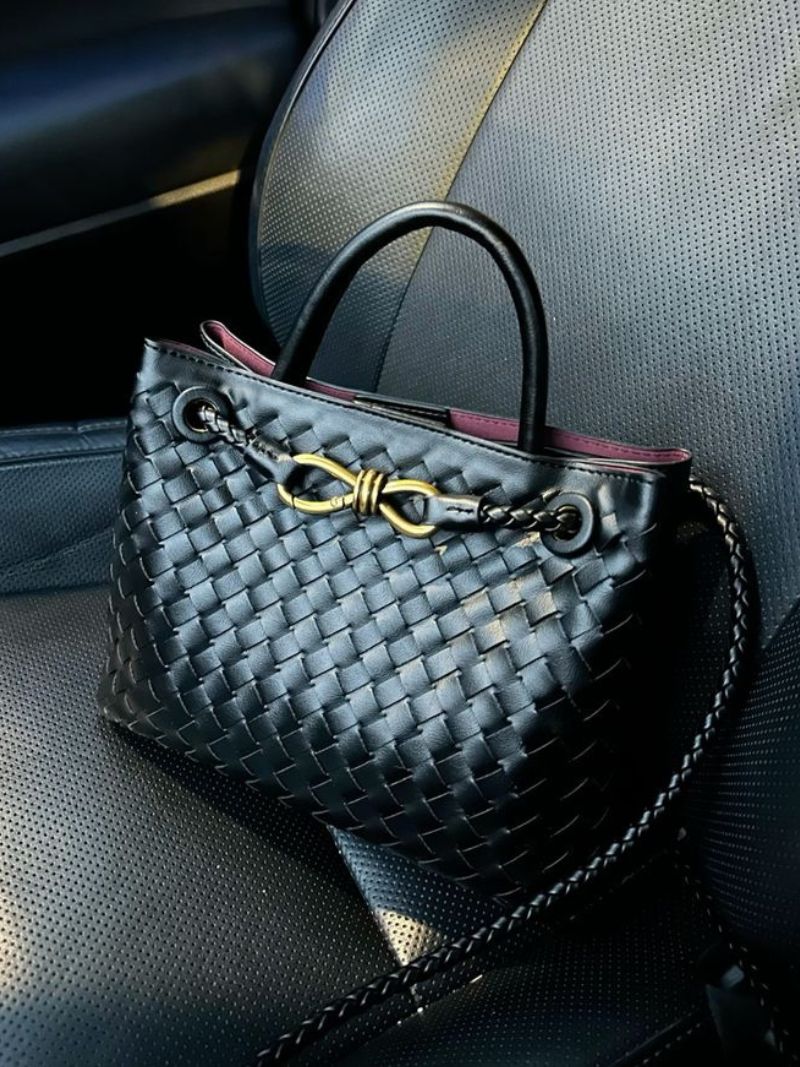 WW | Geflochtene Tasche Stilvoll Und Nachhaltig