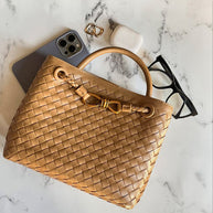 WW | Geflochtene Tasche Stilvoll Und Nachhaltig