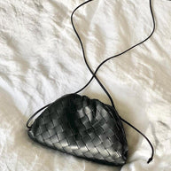 WW | Leder Umhängetasche für Damen - minimalistische gewebte Tasche