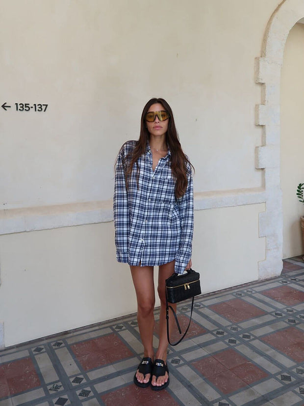 WW | Leder Umhängetasche Damen - elegant mit goldenen Details, vielseitig