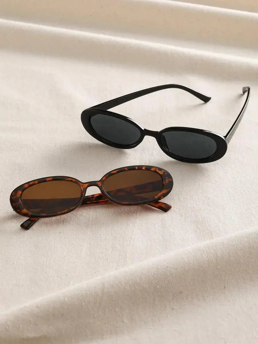 WW | Ovaler Sonnenbrille Im 90er Jahre Stil Mit Weinlese Charme