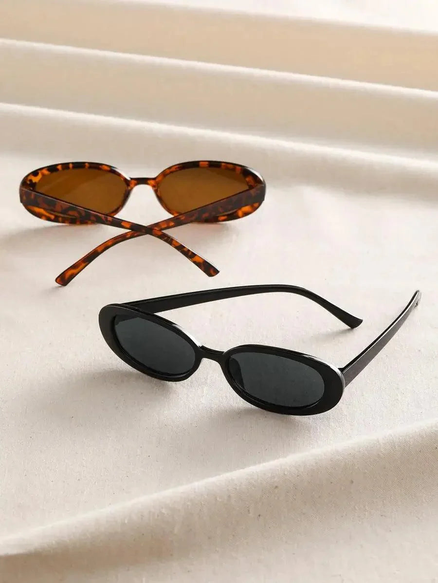 WW | Ovaler Sonnenbrille Im 90er Jahre Stil Mit Weinlese Charme