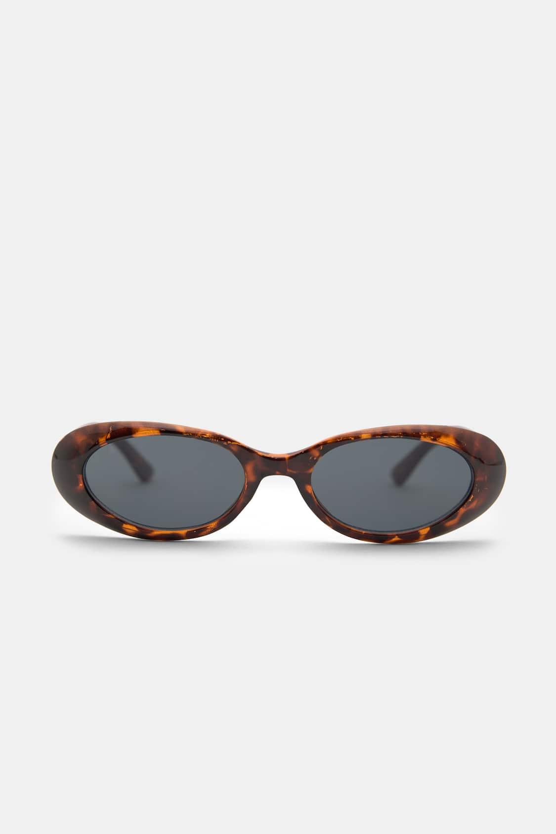 WW | Ovaler Sonnenbrille Im 90er Jahre Stil Mit Weinlese Charme
