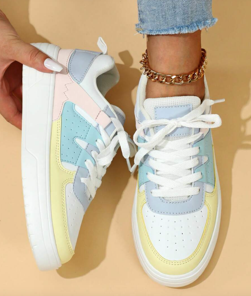 WW | Pastellfarbene Colorblock-Sneaker mit Chunky-Sohle für Frauen
