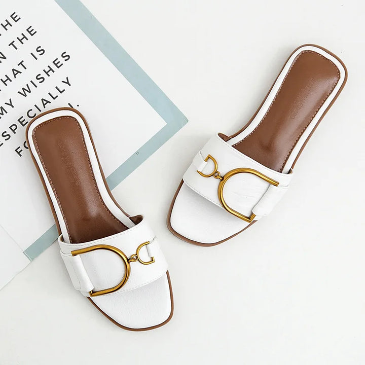 W&W Mode – Damen-Slipper aus Leder mit quadratischer Zehenpartie: Designer-Flats mit Metallverzierung, Outdoor-Flip-Flops, Gummisohle