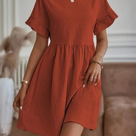 WW | Loose Fit Kurze Ärmel Rüschenkleid Kurzes Kleid