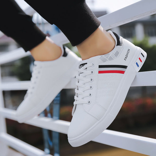 WW | Sportliche Sneakers
