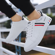 WW | Sportliche Sneakers