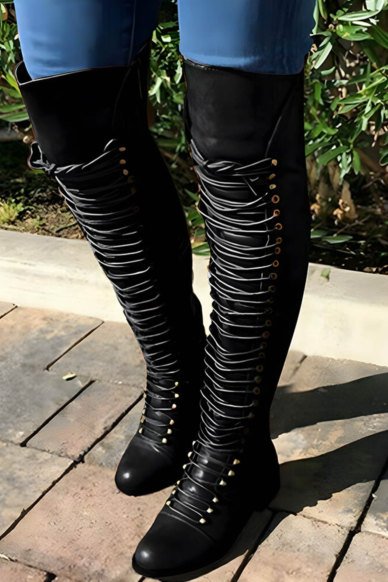 WW | Over-The-Knee Stiefel mit Schnürsenkeln