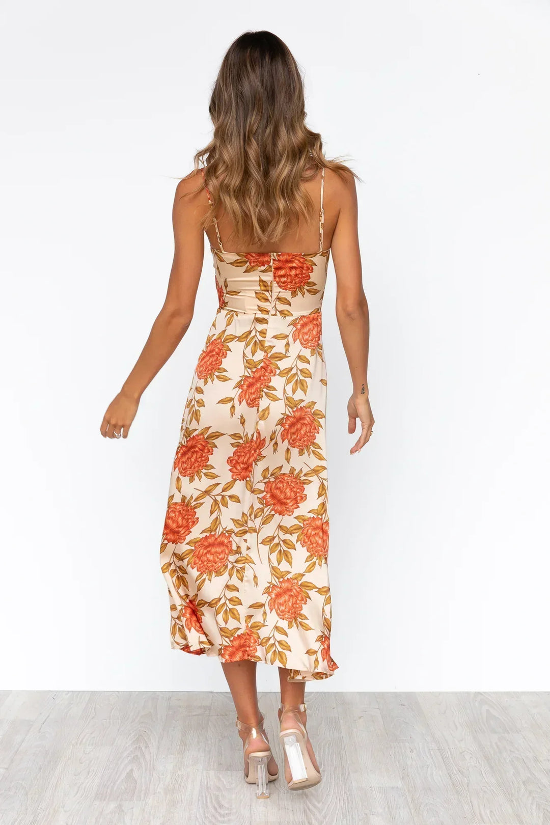 W&W Mode | Cocktailkleid mit Glänzendem Finish
