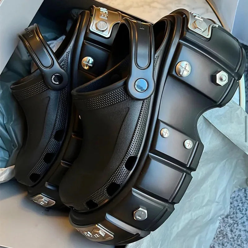 WW - Punk-Nieten-Plattformschlappen