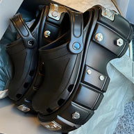 WW - Punk-Nieten-Plattformschlappen