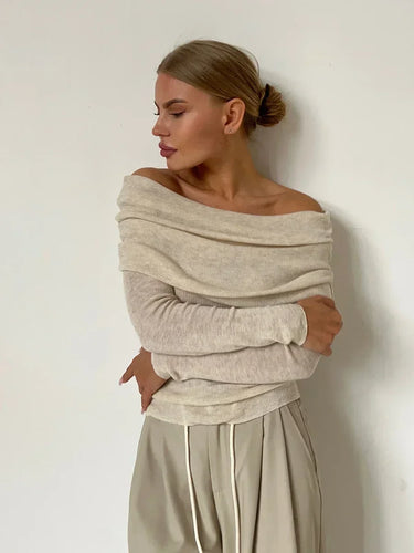 W&W - Off Shoulder Pullover
