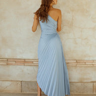 WW | One Shoulder Plissee Midi Kleid