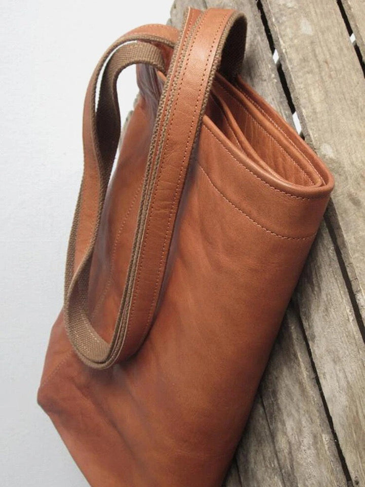 Damen-Schultertasche aus veganem Leder mit großzügigem Stauraum