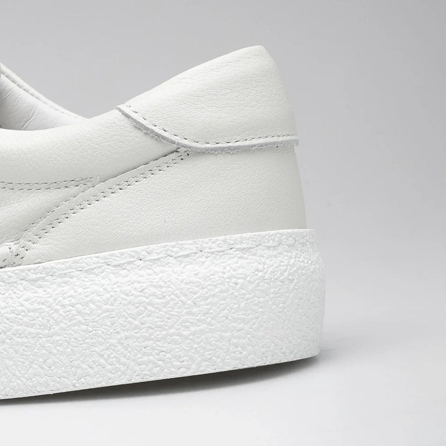 WW | Premium Leder Sneakers Mit Weißer Sohle