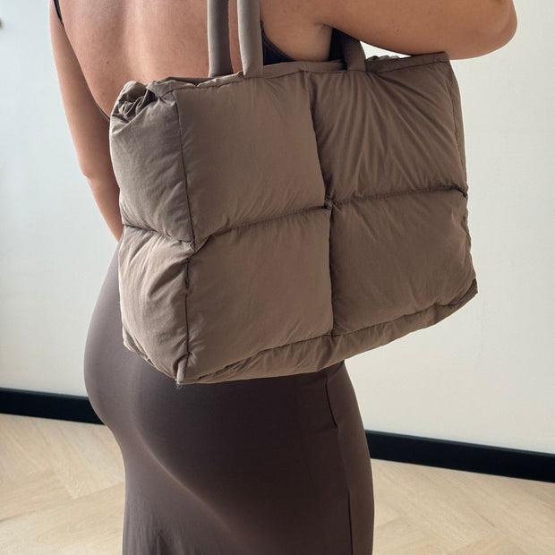 WW | Puffer Schultertasche für Damen - Stilvolle und geräumige Umhängetasche