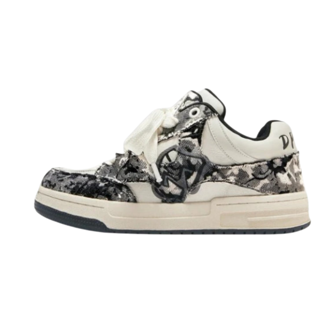 W&W Mode Sneakers - Casual - Retro Kreuz Graffiti