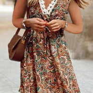 WW | Mini Kleid mit V-Ausschnitt und Blumenmuster