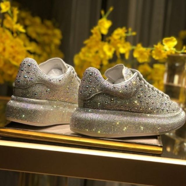 WW | Luxus Sportschuhe mit Kristallen