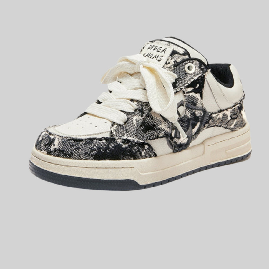 WW Sneakers - Casual - Retro Kreuz Graffiti