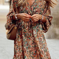 WW | Mini Kleid mit V-Ausschnitt und Blumenmuster